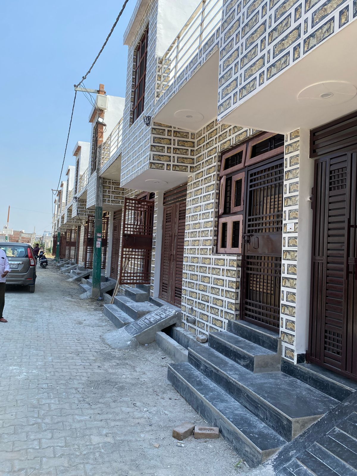 100 Sq. Yards Freehold House for Sale